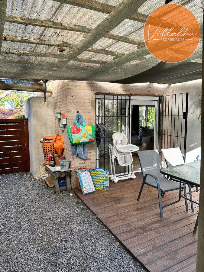 Casa ID.2173 - Vende casa en impecable estado. 3 dormitorios en Pinares, Punta del Este