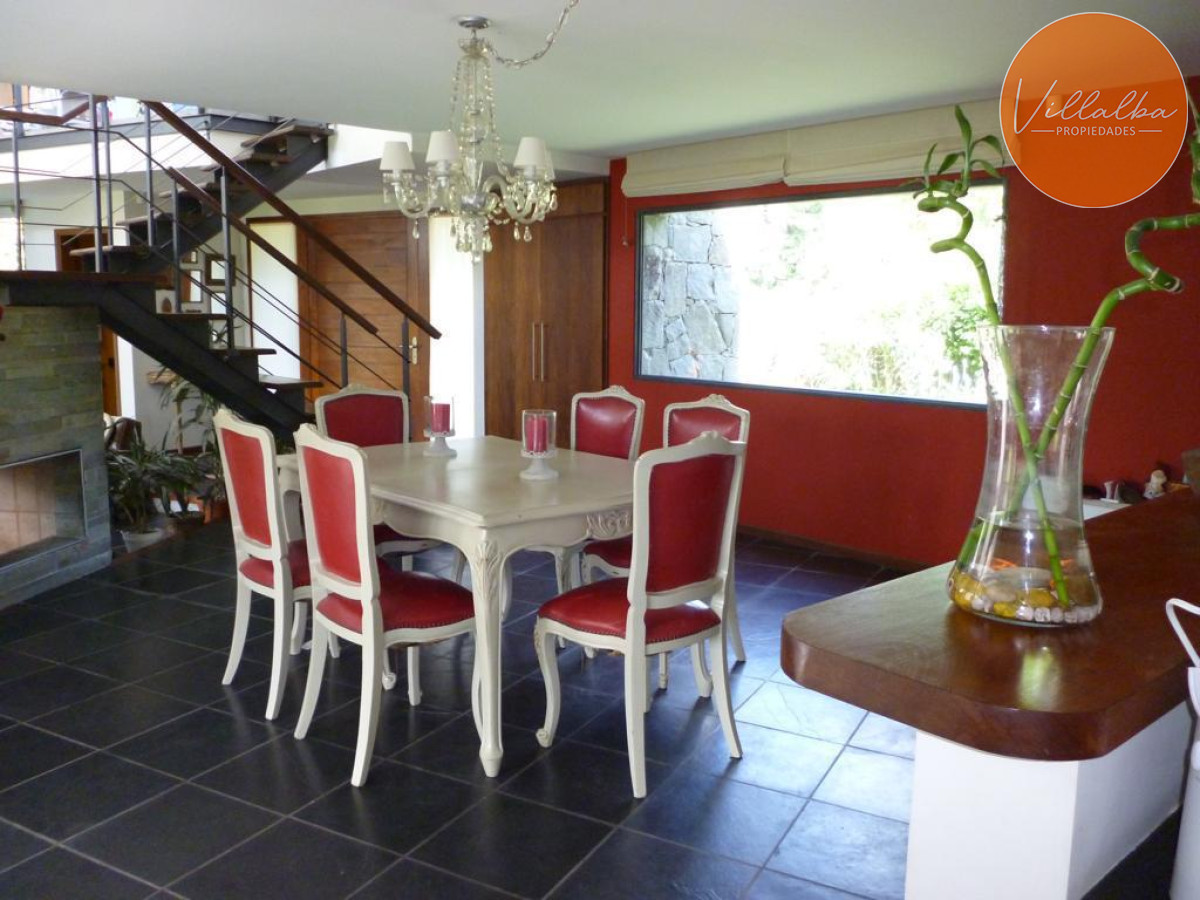 Apartamento ID.2245 - Casa de 4 dormitorios en venta en - Punta del Este