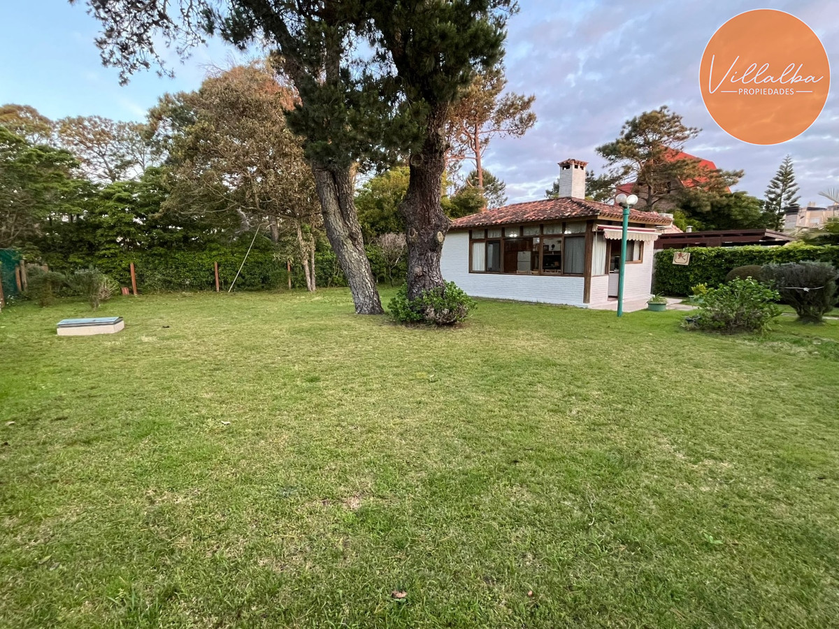 Apartamento ID.3213 - Vende casa de 3 dormitorios en Pinares, Punta del Este 