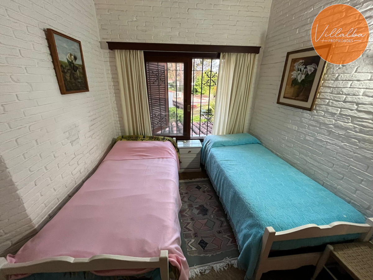 Apartamento ID.3213 - Vende casa de 3 dormitorios en Pinares, Punta del Este 