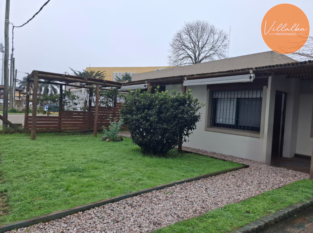 Apartamento ID.3500 - Casa de 3 dormitorios en Barrio Cantegril