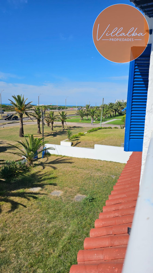 Apartamento ID.3322 - Importante residencia frente al mar en venta.