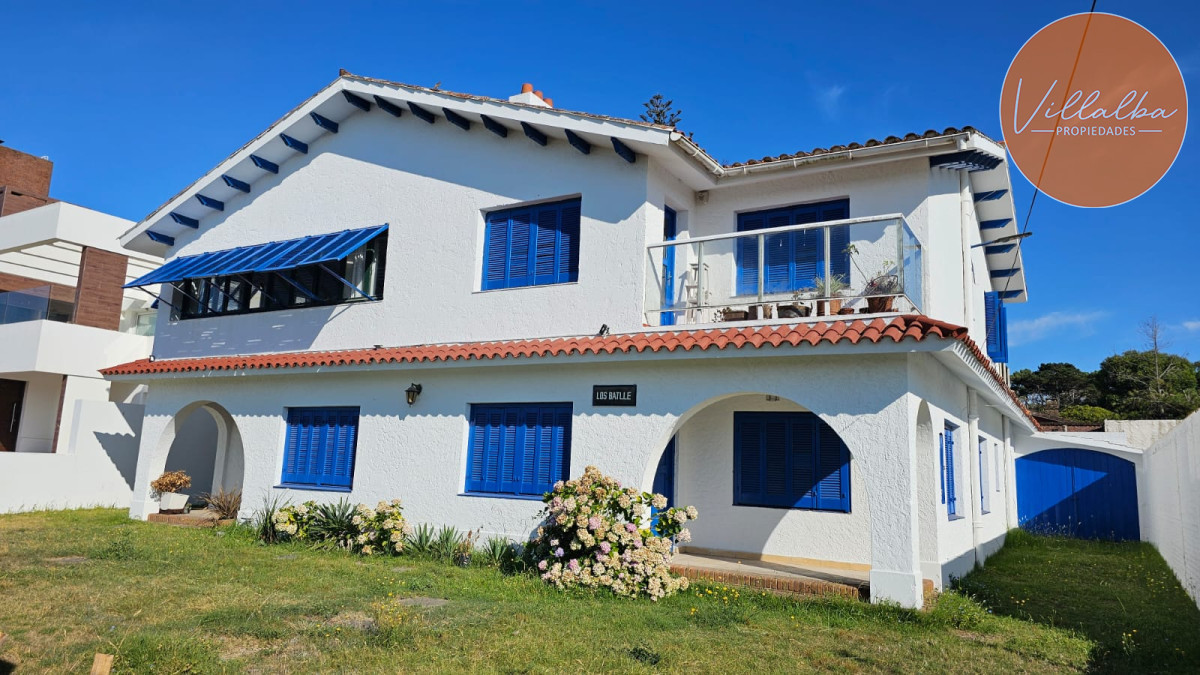 Apartamento ID.3322 - Importante residencia frente al mar en venta.
