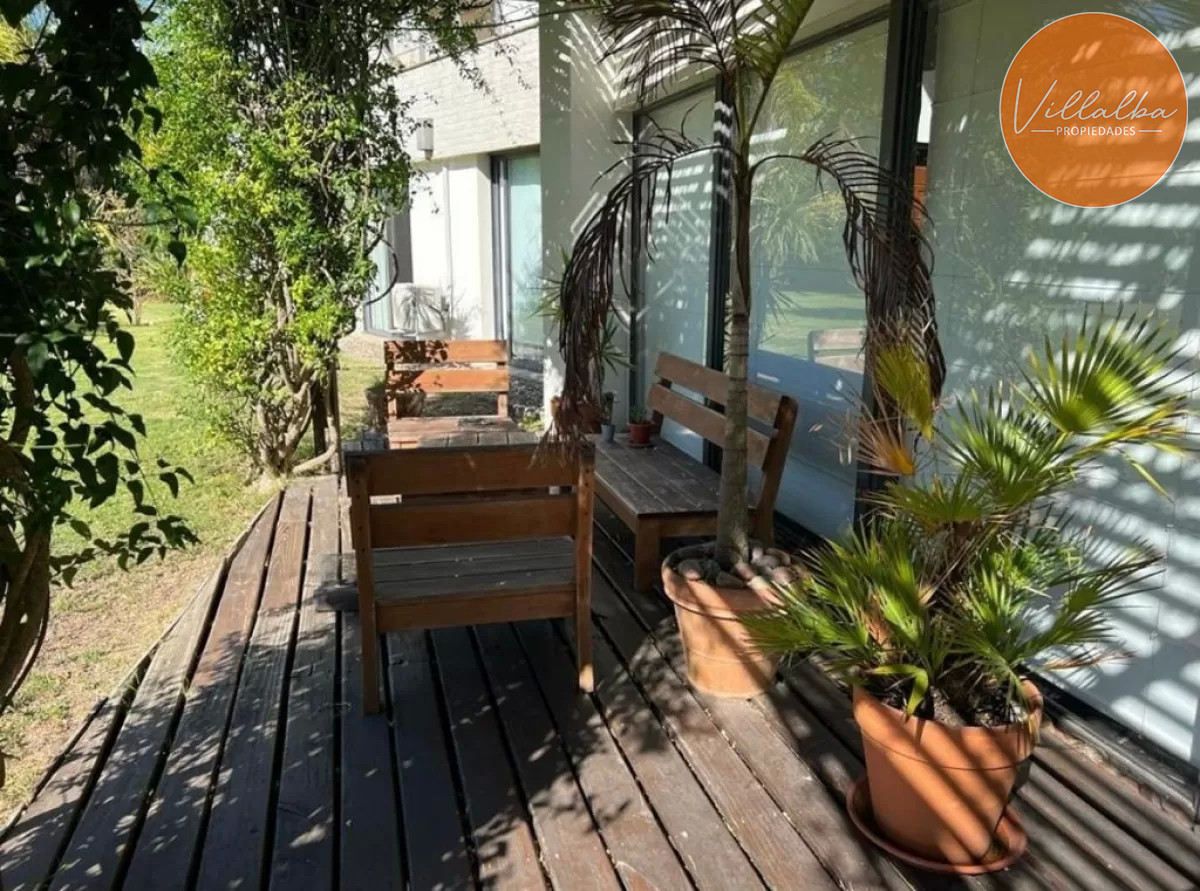 Apartamento ID.2245 - Casa de 4 dormitorios en venta en - Punta del Este