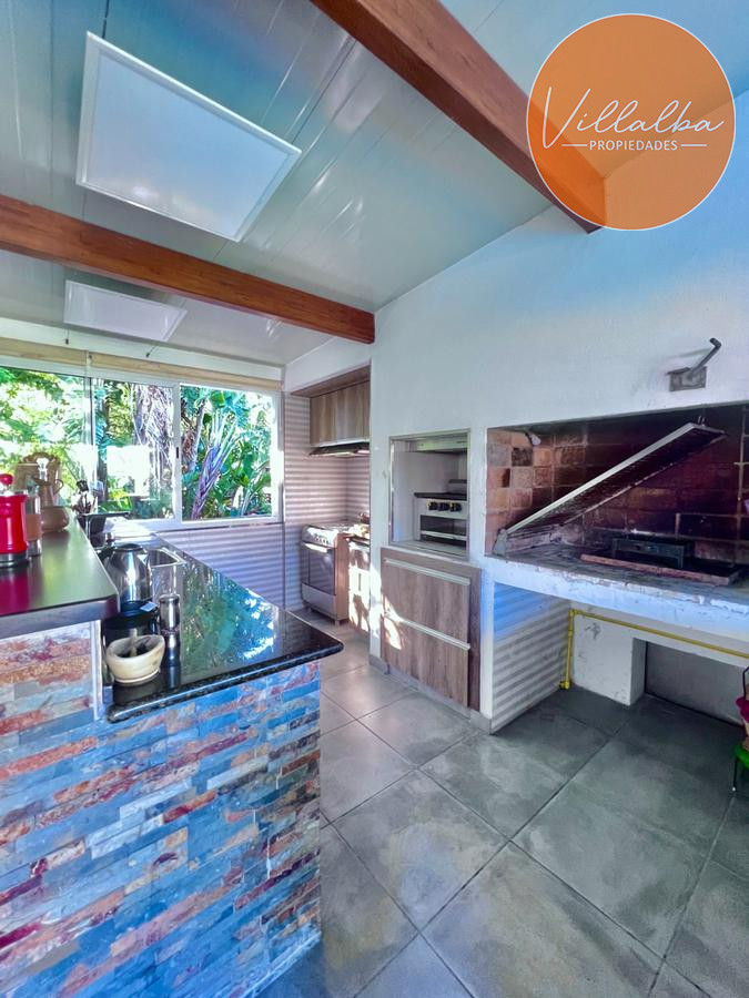 Apartamento ID.3325 - Hermosa casa en Playa Mansa, Punta del Este