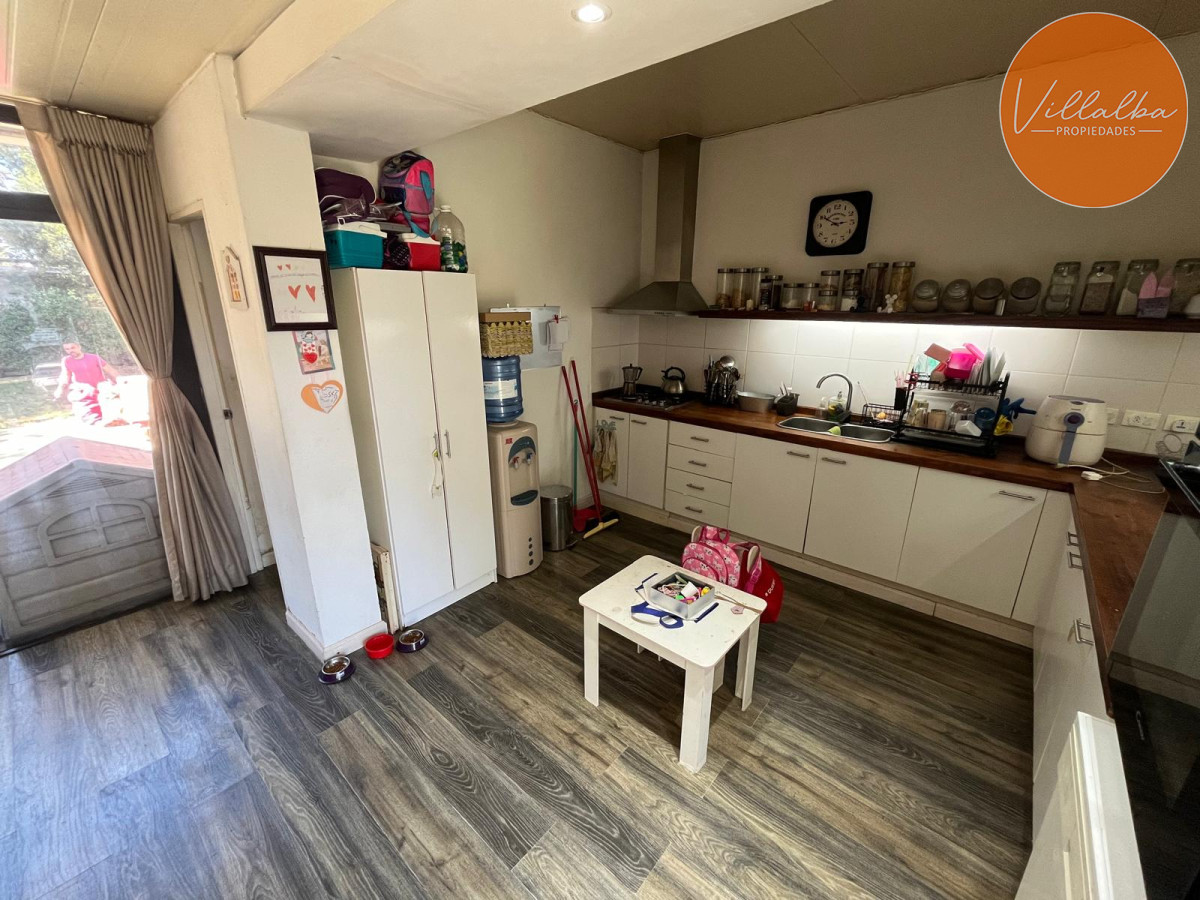 Casa ID.2972 - Vende casa muy linda en Pinares , Punta del Este 