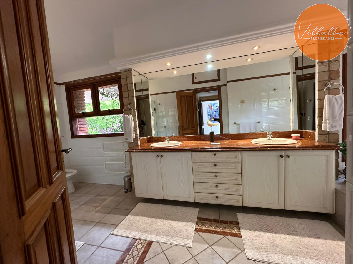 Apartamento ID.2813 - Propiedad exclusiva ubicada en Golf, Punta del este 