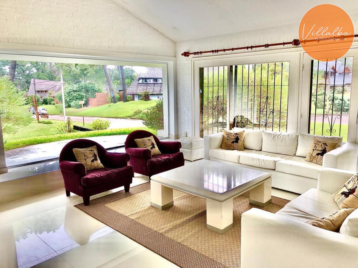 Casa ID.3472 - Casa en venta en Lugano, Punta del este, 3 dormitorios y dependencia