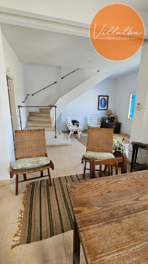 Apartamento ID.3322 - Importante residencia frente al mar en venta.