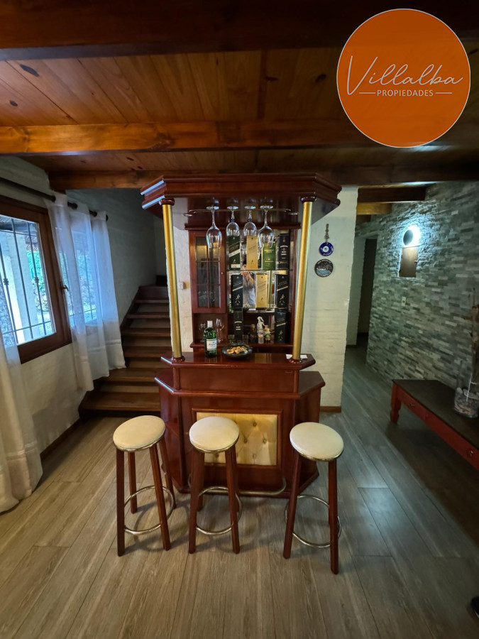 Apartamento ID.3034 - Vende casa de 3 dormitorios en Pinares, Punta del Este 