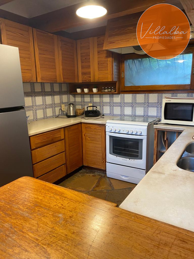 Casa ID.2933 - Casa en venta, Oportunidad para desarrollo inmobiliario en Playa Mansa, Punta del Este. 