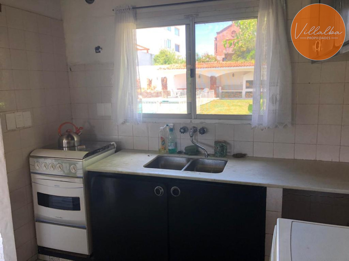 Apartamento ID.3432 - Vende casa de 3 dormitorios en Pinares, cerca del mar, Punta del Este
