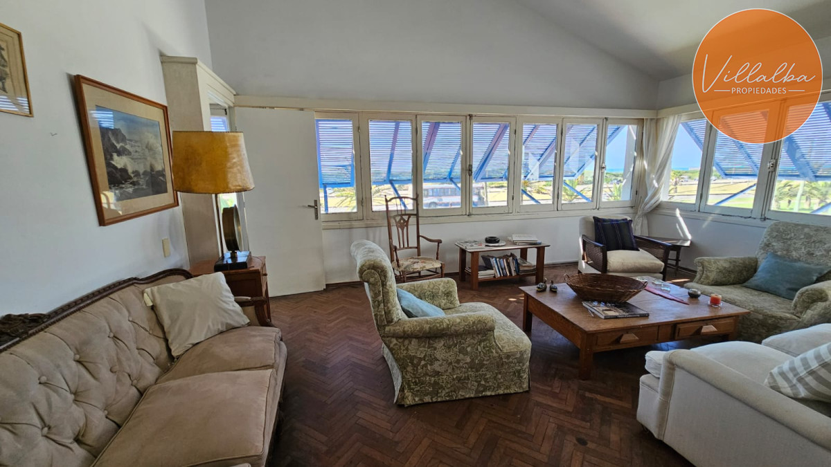 Apartamento ID.3322 - Importante residencia frente al mar en venta.