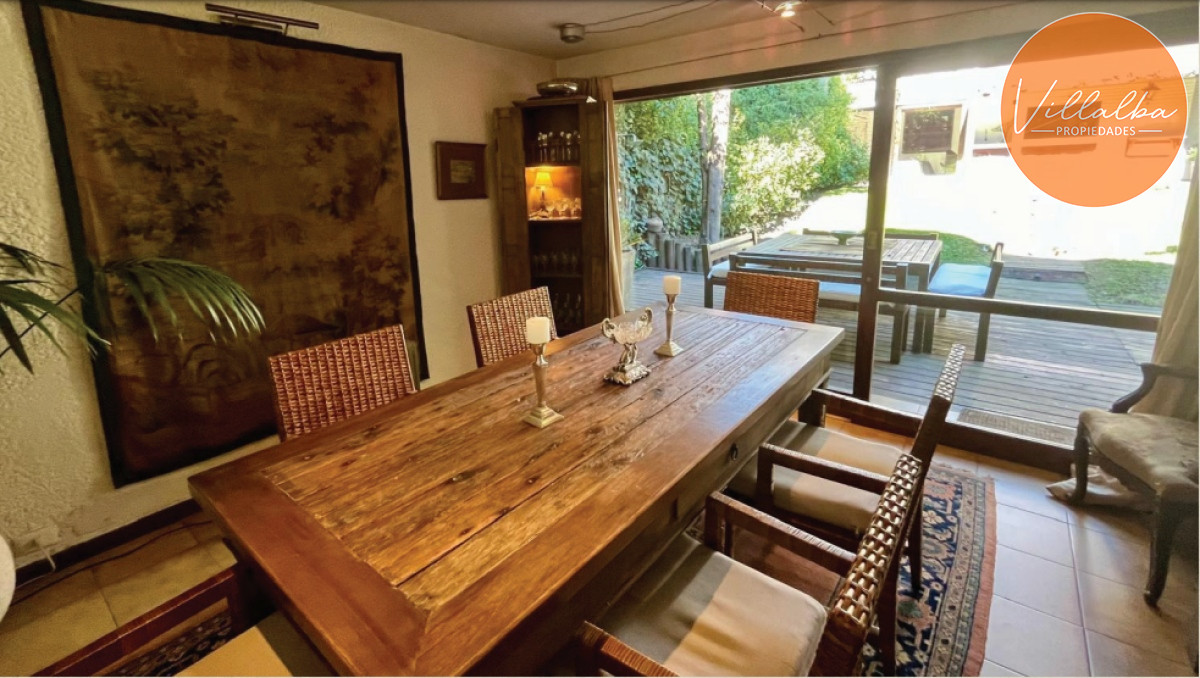 Apartamento ID.3313 - Venta de casa de 3 dormitorios + casa de huespedes mansa