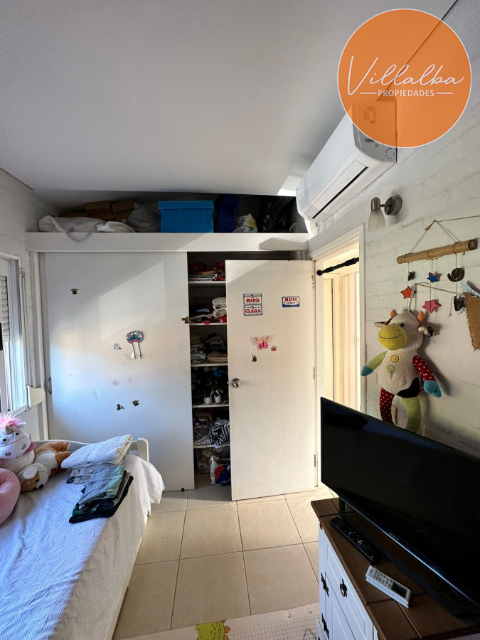 Casa ID.2173 - Vende casa en impecable estado. 3 dormitorios en Pinares, Punta del Este