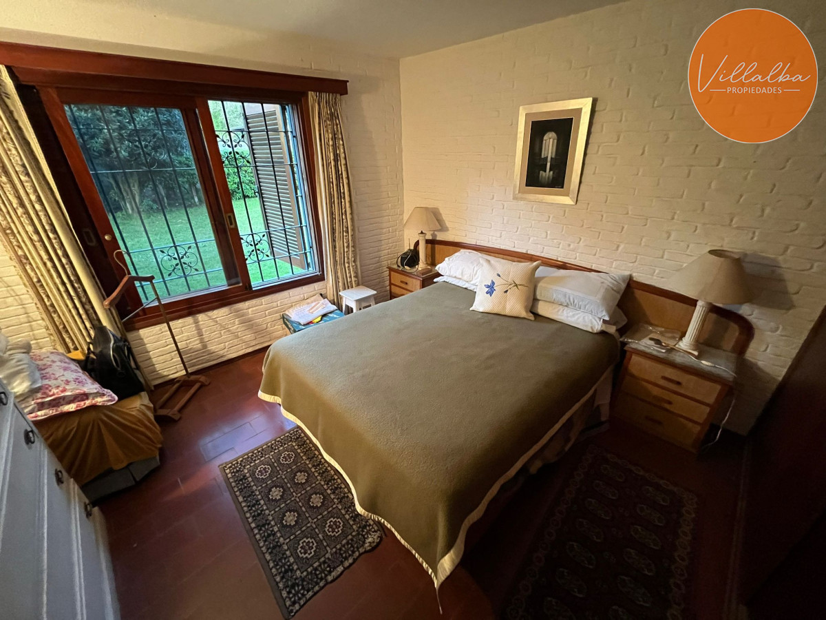 Apartamento ID.3213 - Vende casa de 3 dormitorios en Pinares, Punta del Este 