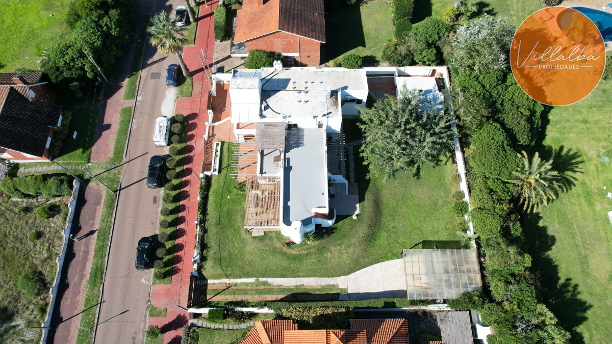 Casa ID.3324 - Chalet en venta con vista al mar en casco histórico de la Península. 