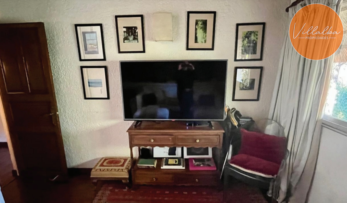 Apartamento ID.3313 - Venta de casa de 3 dormitorios + casa de huespedes mansa