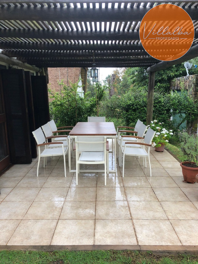 Apartamento ID.3707 - Casa 3 dormitorios a la venta en Pinares Punta del Este