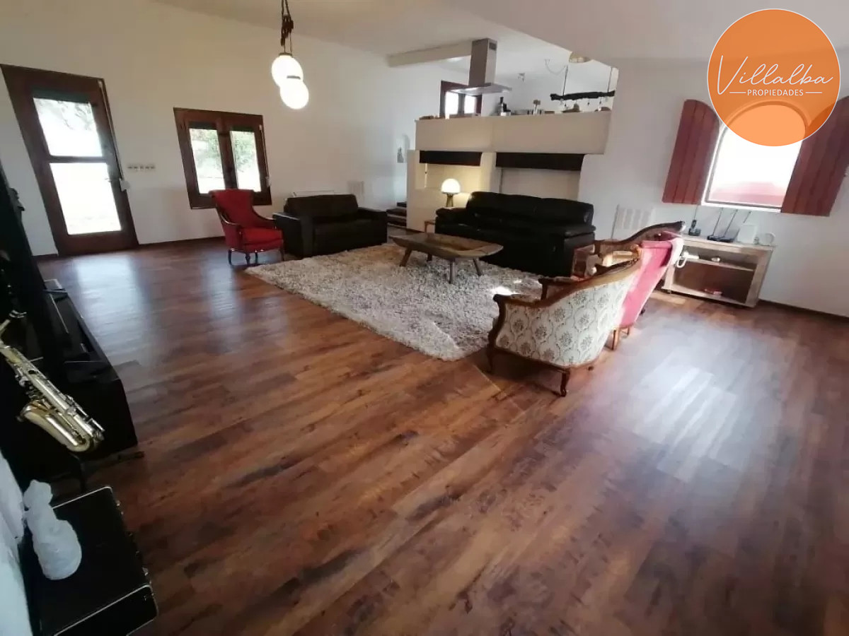 Casa ID.3324 - Chalet en venta con vista al mar en casco histórico de la Península. 