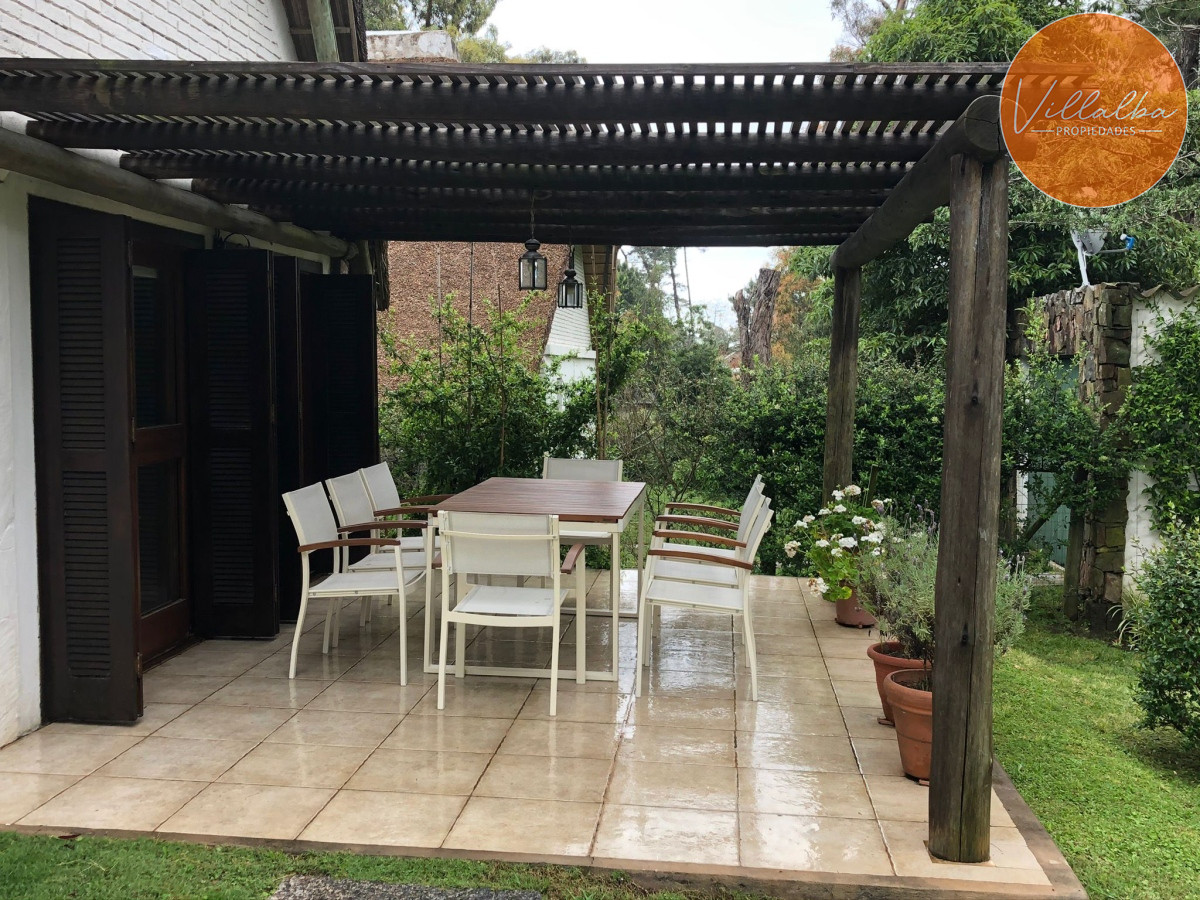 Apartamento ID.3707 - Casa 3 dormitorios a la venta en Pinares Punta del Este