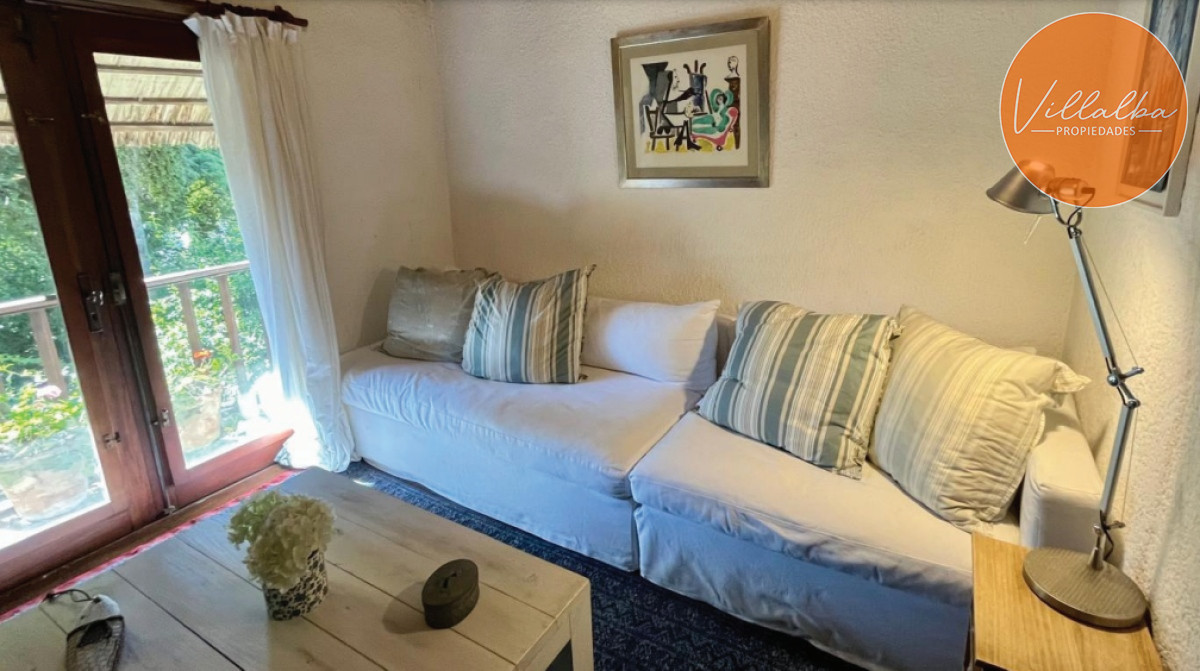 Apartamento ID.3313 - Venta de casa de 3 dormitorios + casa de huespedes mansa