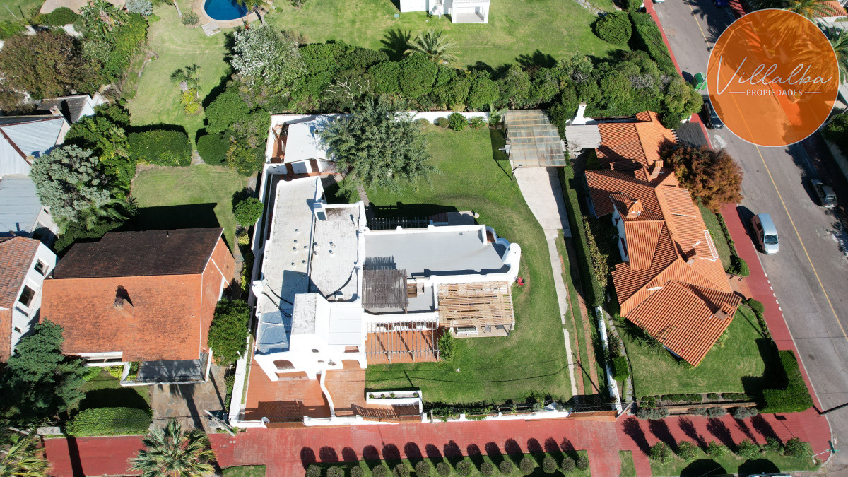 Casa ID.3324 - Chalet en venta con vista al mar en casco histórico de la Península. 