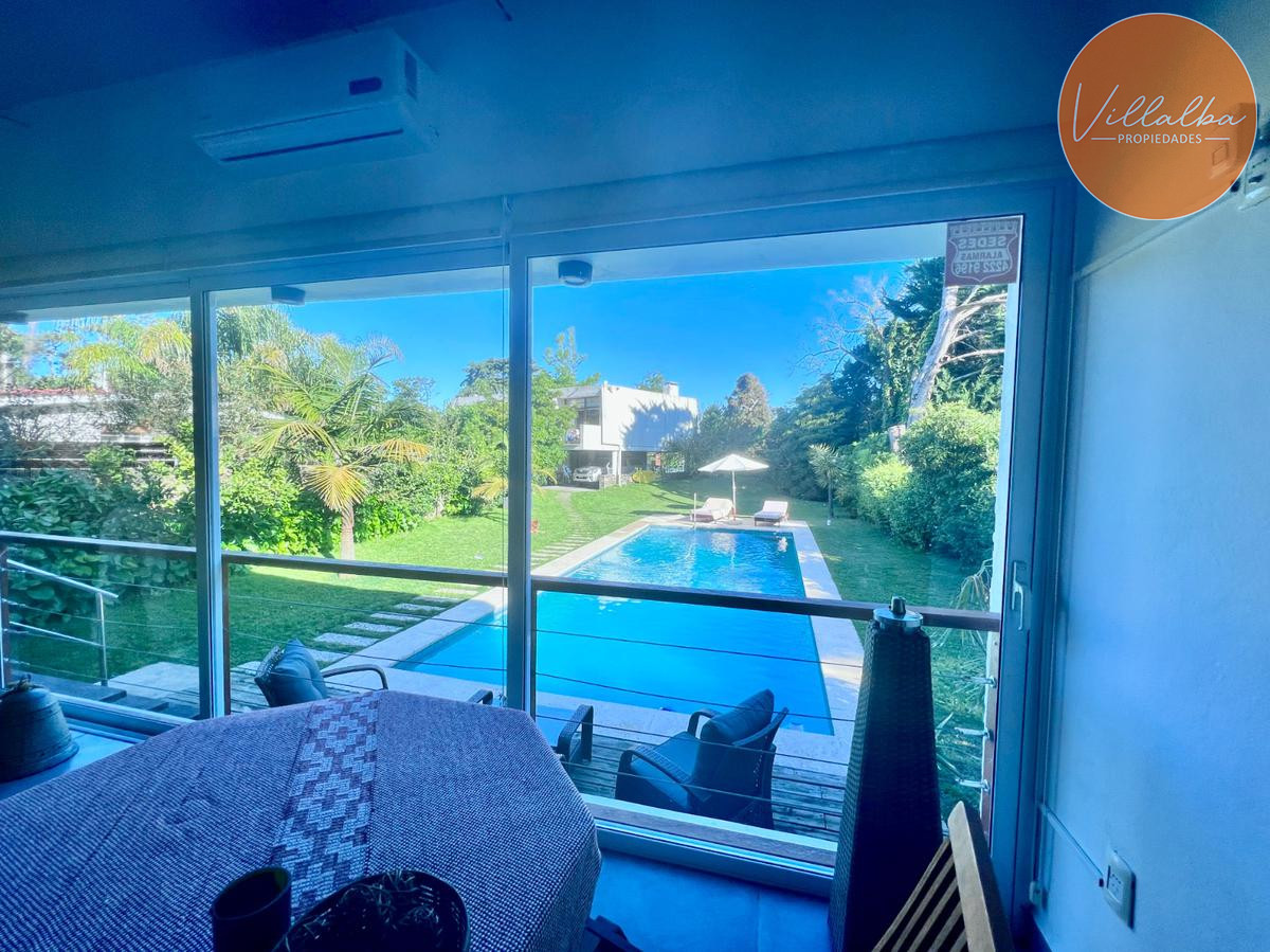 Apartamento ID.3325 - Hermosa casa en Playa Mansa, Punta del Este