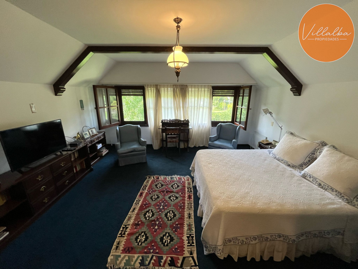 Casa ID.3323 - Hermosa mansión en Golf de 6 dormitorios , Punta del Este