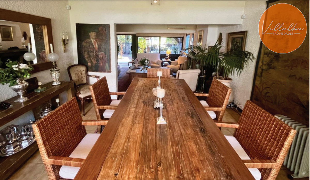 Apartamento ID.3313 - Venta de casa de 3 dormitorios + casa de huespedes mansa