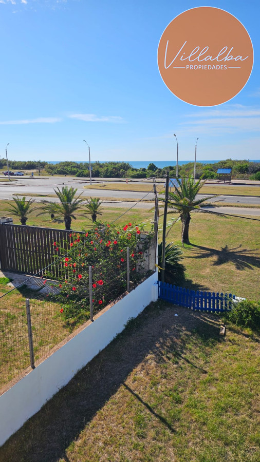 Apartamento ID.3322 - Importante residencia frente al mar en venta.
