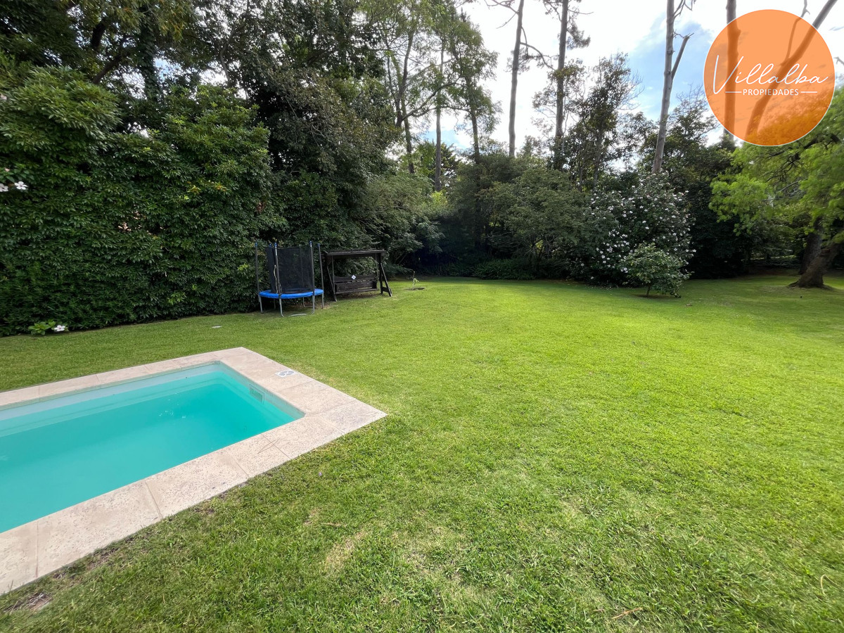 Casa ID.3323 - Hermosa mansión en Golf de 6 dormitorios , Punta del Este