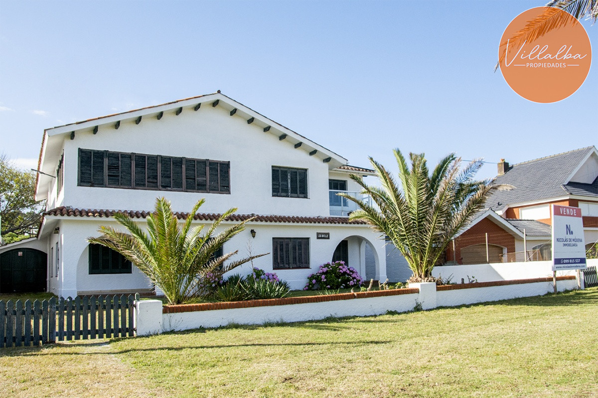 Apartamento ID.3322 - Importante residencia frente al mar en venta.