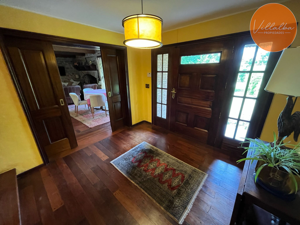 Casa ID.3323 - Hermosa mansión en Golf de 6 dormitorios , Punta del Este
