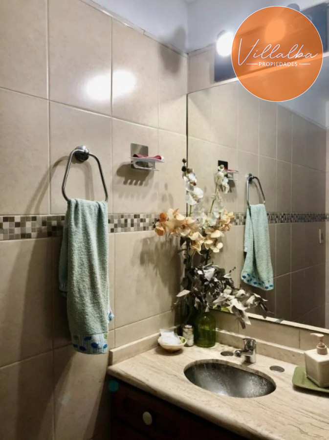 Casa ID.2463 - Vende casa en excelente estado, con 3 dormitorios más apto en Barrio Cantegril, Punta del Este 