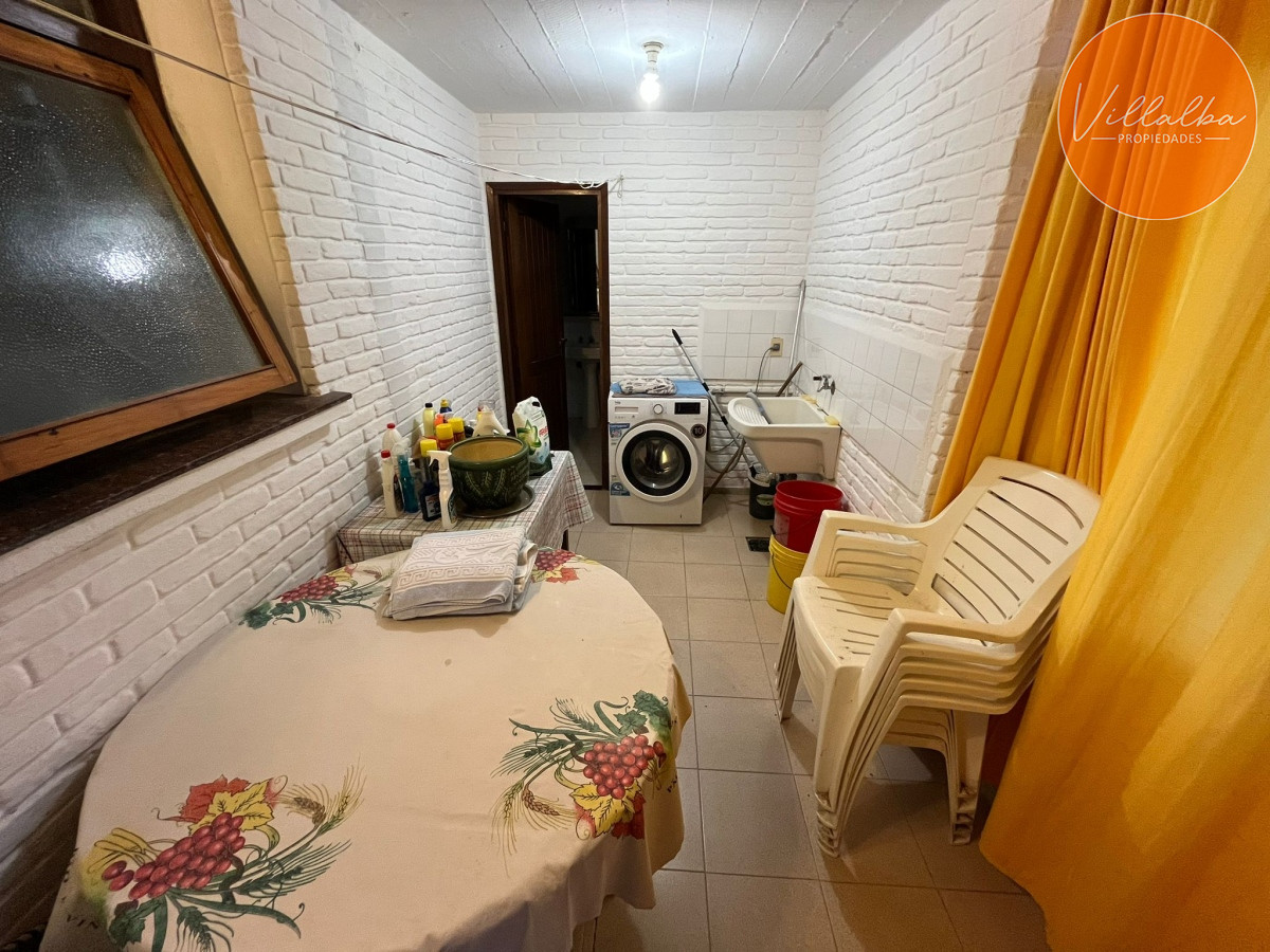 Apartamento ID.3213 - Vende casa de 3 dormitorios en Pinares, Punta del Este 