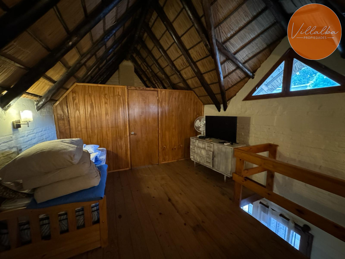 Apartamento ID.3034 - Vende casa de 3 dormitorios en Pinares, Punta del Este 
