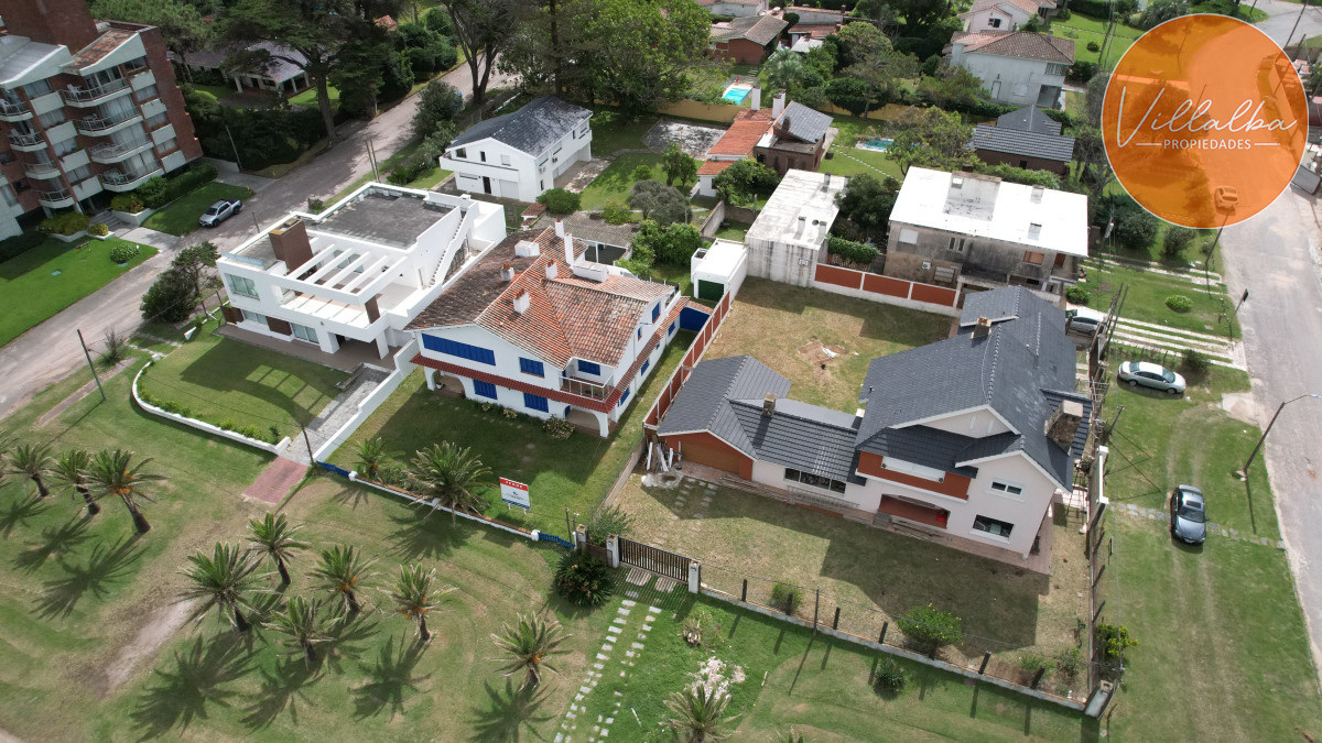 Apartamento ID.3322 - Importante residencia frente al mar en venta.