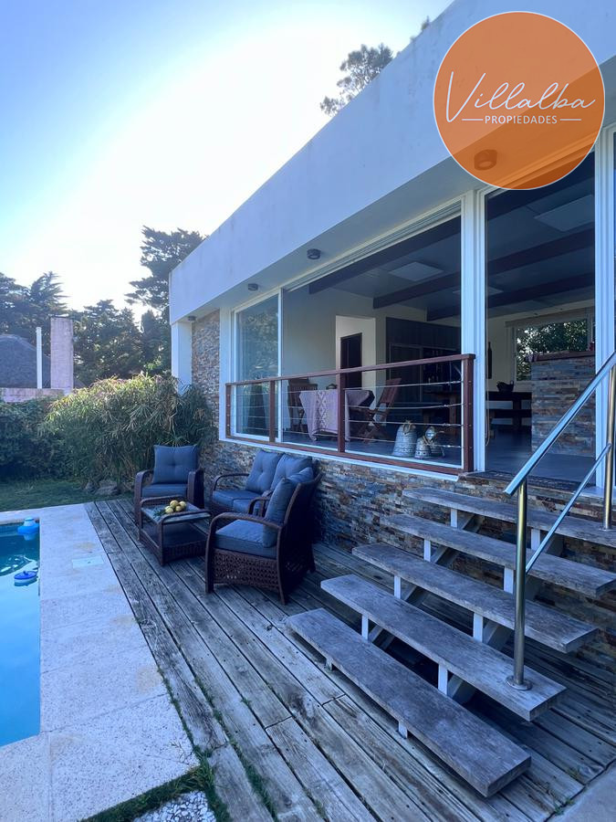 Apartamento ID.3325 - Hermosa casa en Playa Mansa, Punta del Este