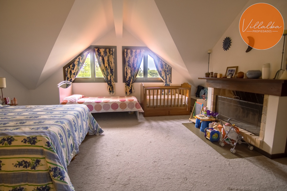 Apartamento ID.2762 - Espectacular chalet de gran tamaño, zona del Golf.