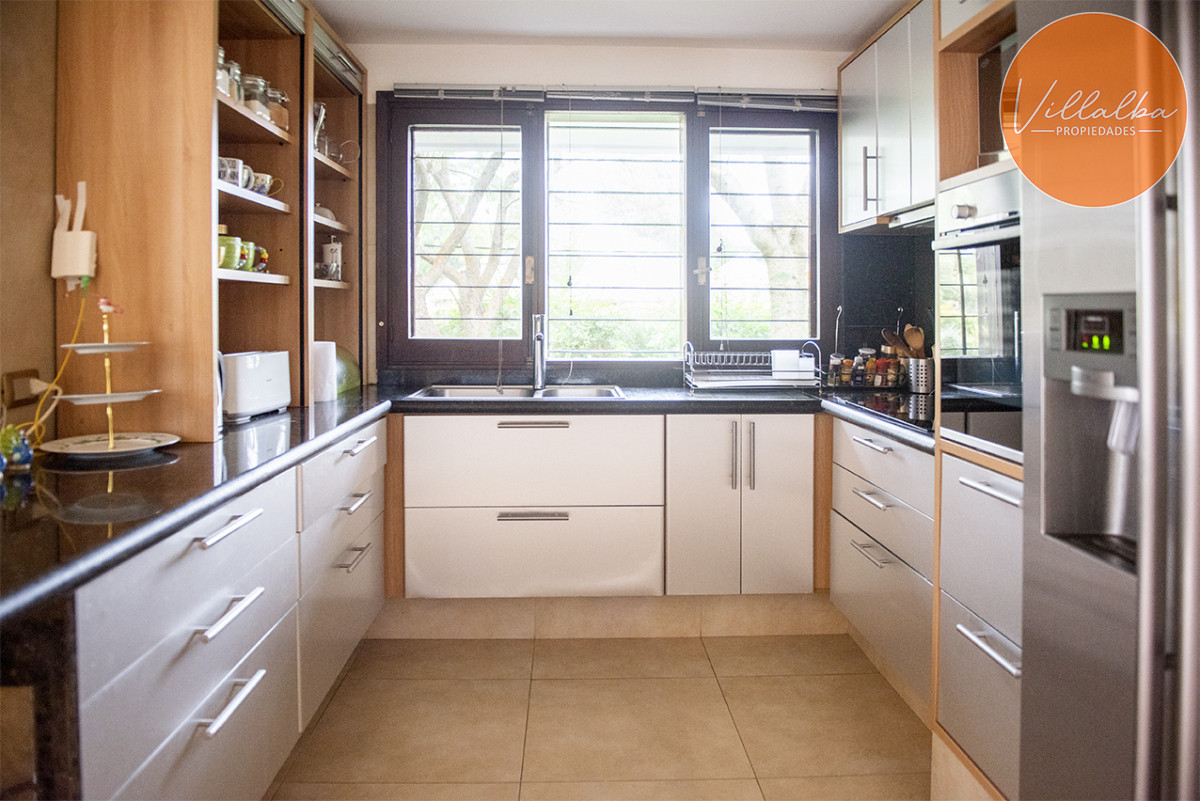 Apartamento ID.3629 - Elegante residencia en Venta en San Rafael proximo al mar