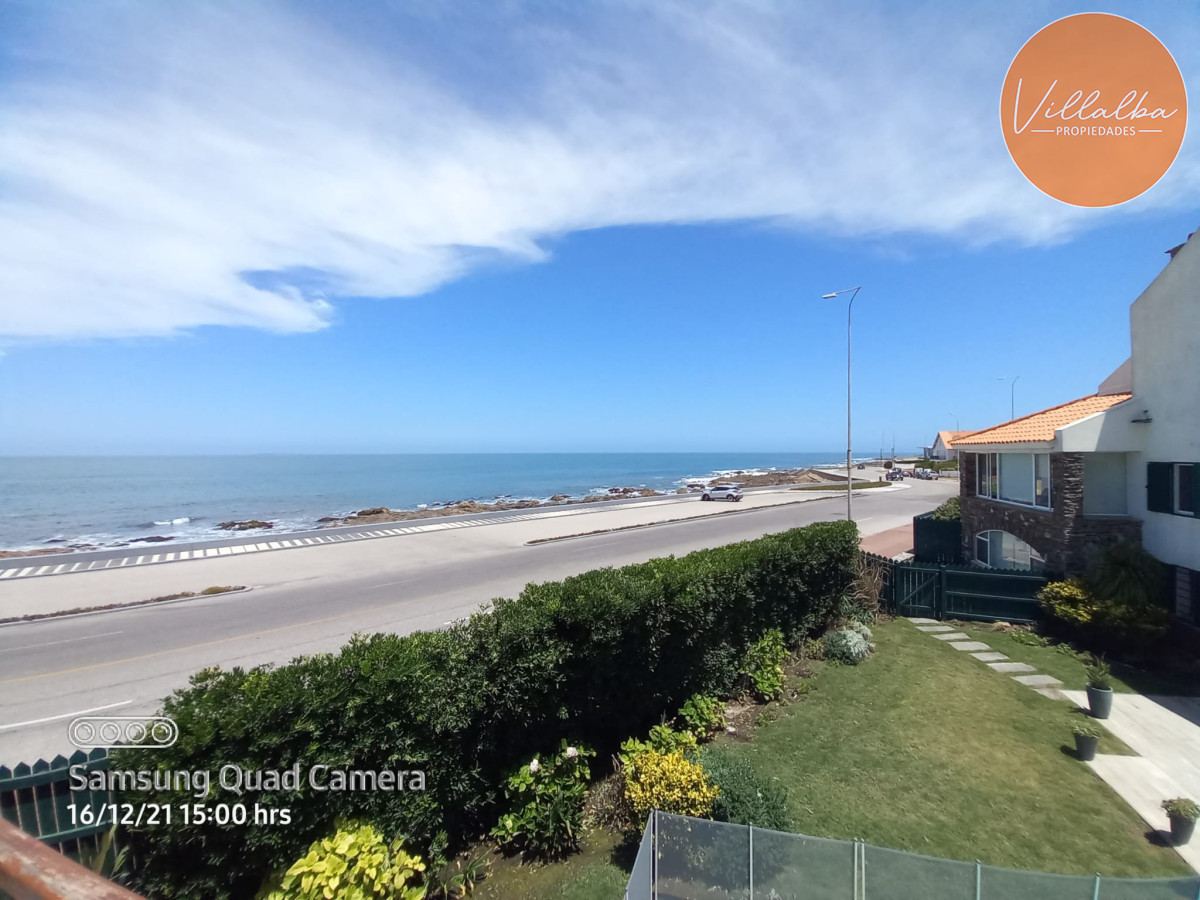 Casa ID.1689 - Vende casa en excelente estado, reciclada. De 6 dormitorios en Peninsula. Punta del Este 