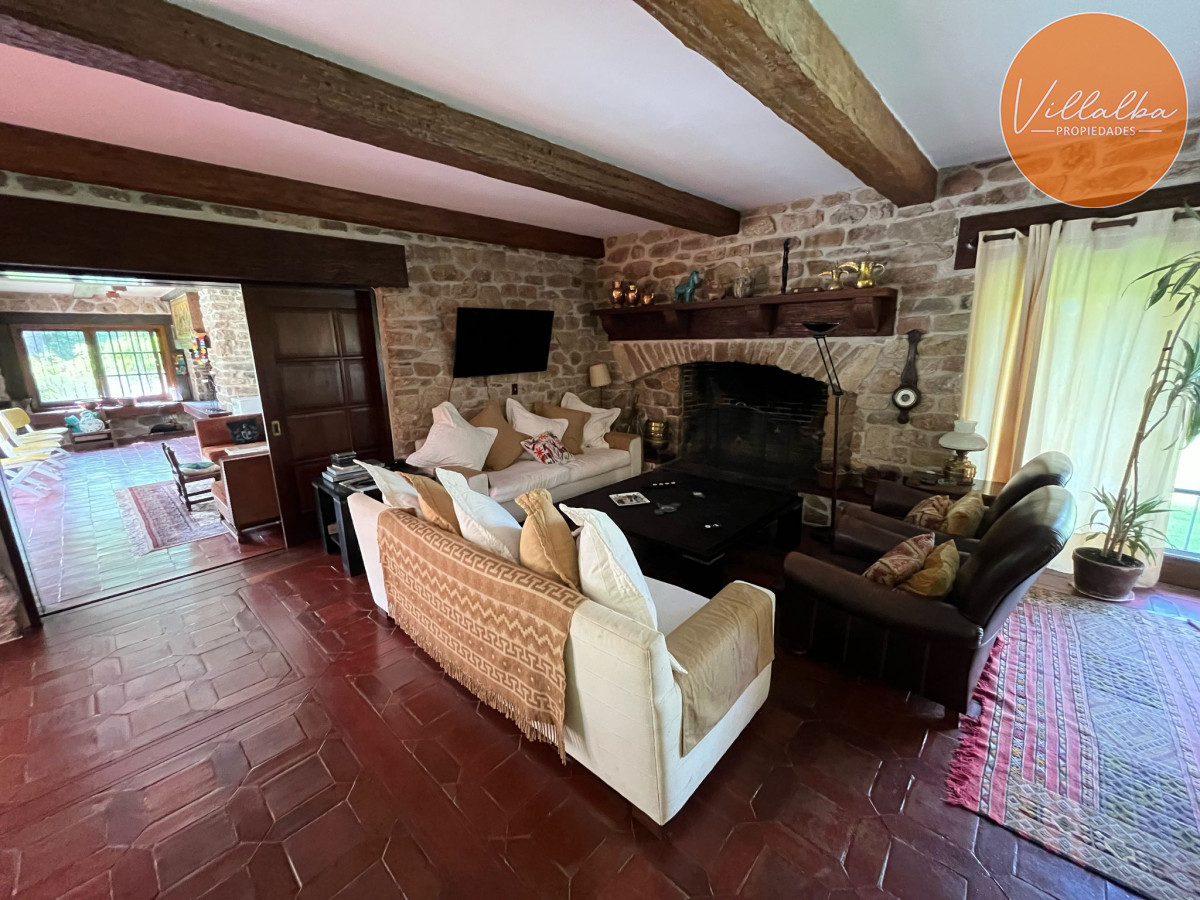 Casa ID.3323 - Hermosa mansión en Golf de 6 dormitorios , Punta del Este