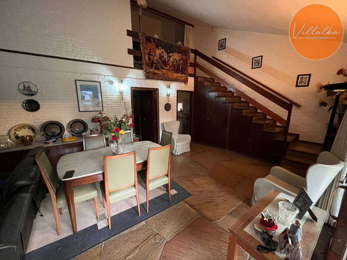 Apartamento ID.3213 - Vende casa de 3 dormitorios en Pinares, Punta del Este 