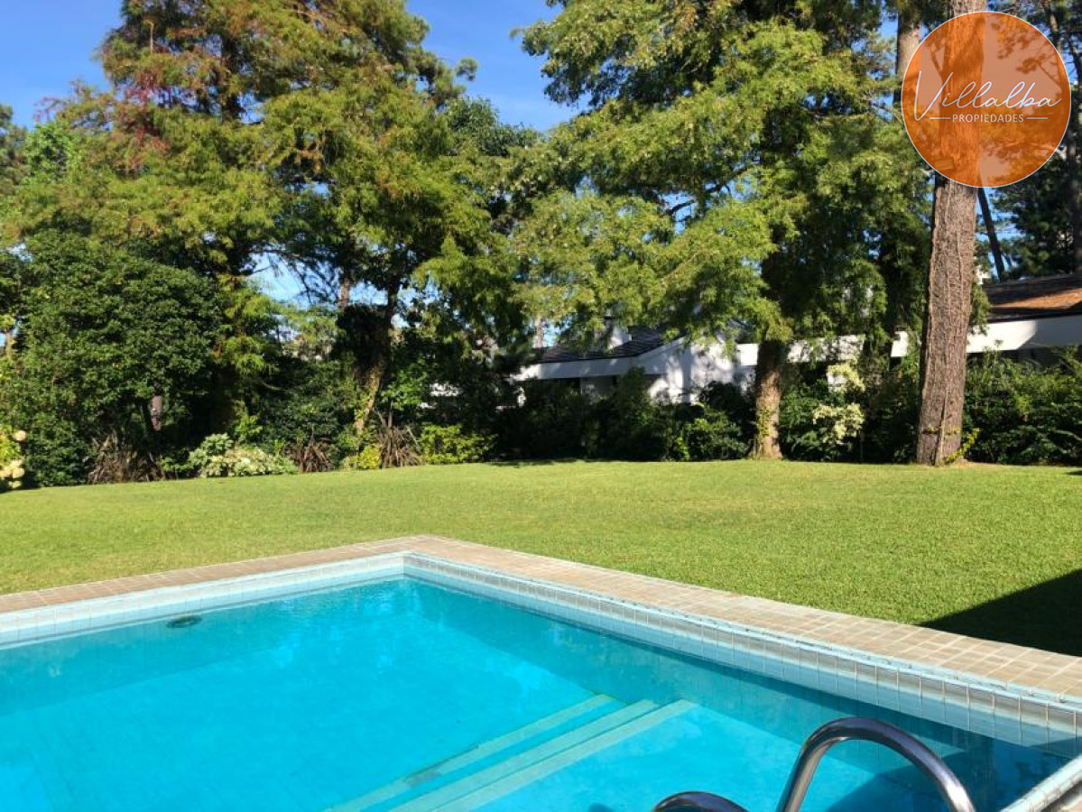 Casa ID.2494 - Espectacular Chalet en Punta del Este