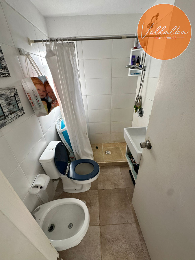 Casa ID.2173 - Vende casa en impecable estado. 3 dormitorios en Pinares, Punta del Este