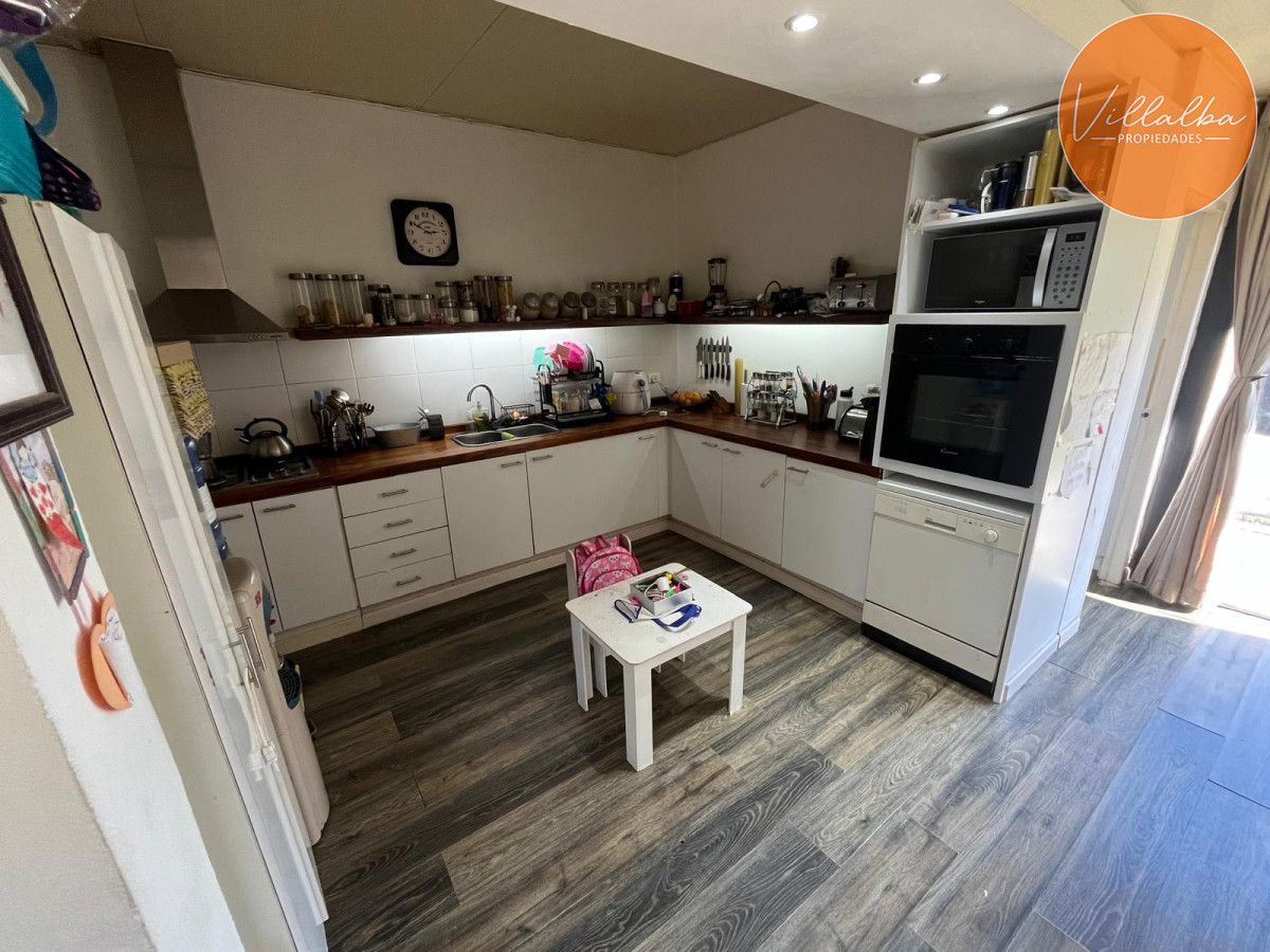 Casa ID.2972 - Vende casa muy linda en Pinares , Punta del Este 