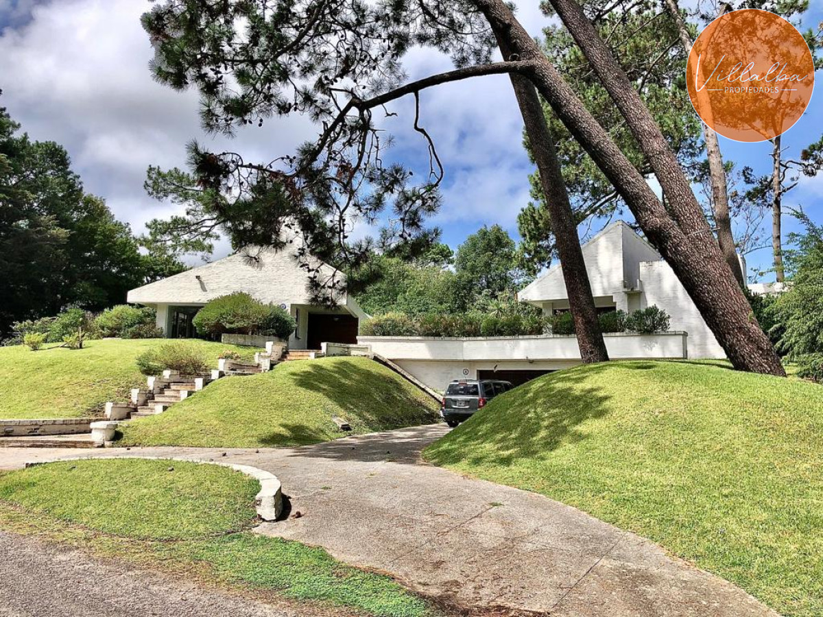 Casa ID.3472 - Casa en venta en Lugano, Punta del este, 3 dormitorios y dependencia