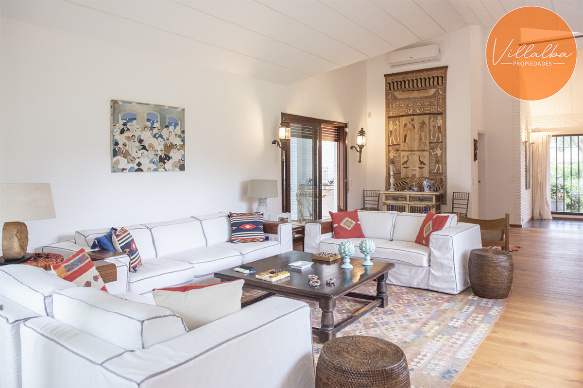 Apartamento ID.3629 - Elegante residencia en Venta en San Rafael proximo al mar
