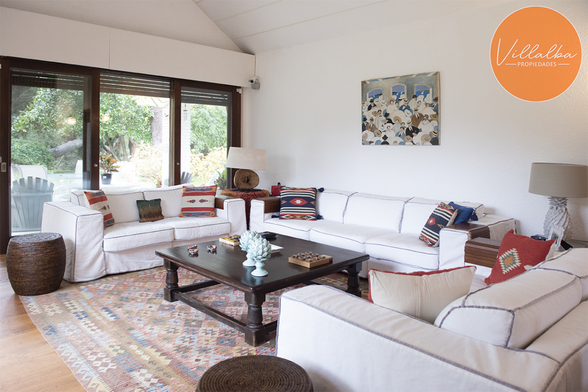 Apartamento ID.3629 - Elegante residencia en Venta en San Rafael proximo al mar